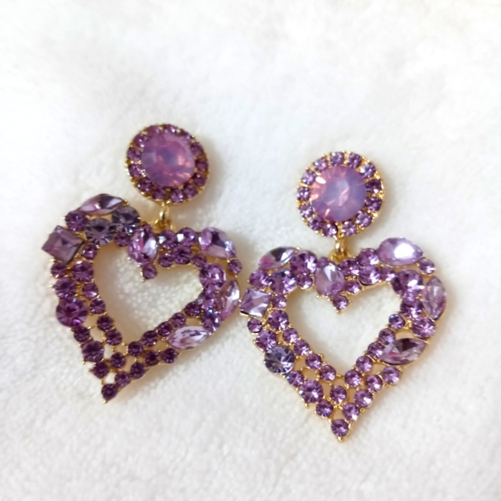 Rhinestone purple heart earrings